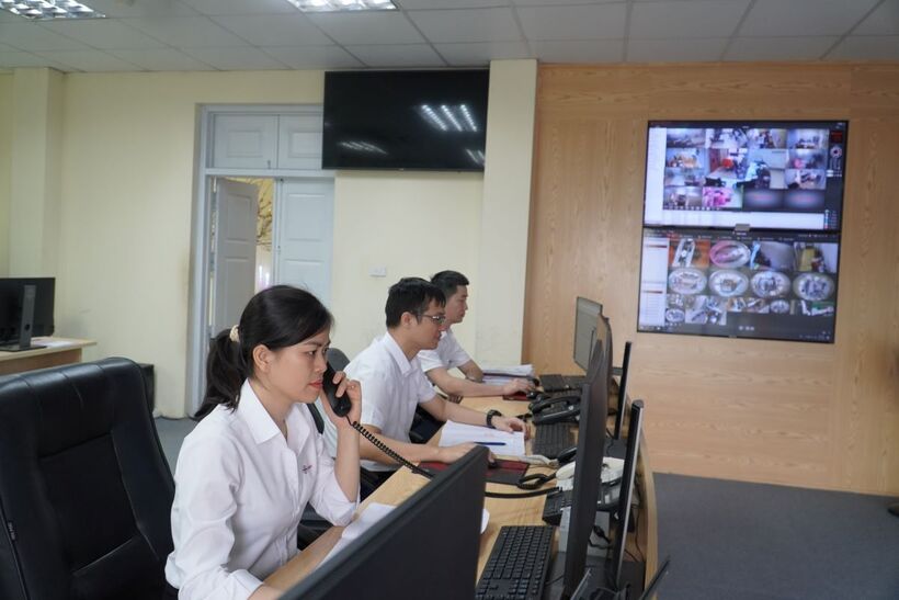 Đẩy mạnh chuyển đổi số, giải quyết các dịch vụ điện qua Cổng Dịch vụ công Quốc gia. Ảnh: Ngọc Lan