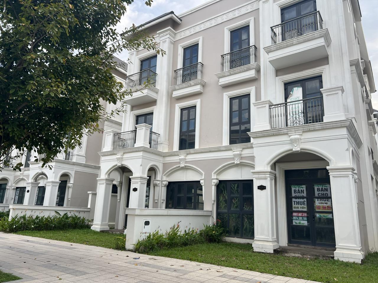 Shophouse triệu đô khu ven Tp.HCM: Chỗ hắt hiu, nơi sôi động, sự thật ít ai ngờ- Ảnh 14. Shophouse triệu đô khu ven Tp.HCM: Chỗ hắt hiu, nơi sôi động, sự thật ít ai ngờ- Ảnh 14.