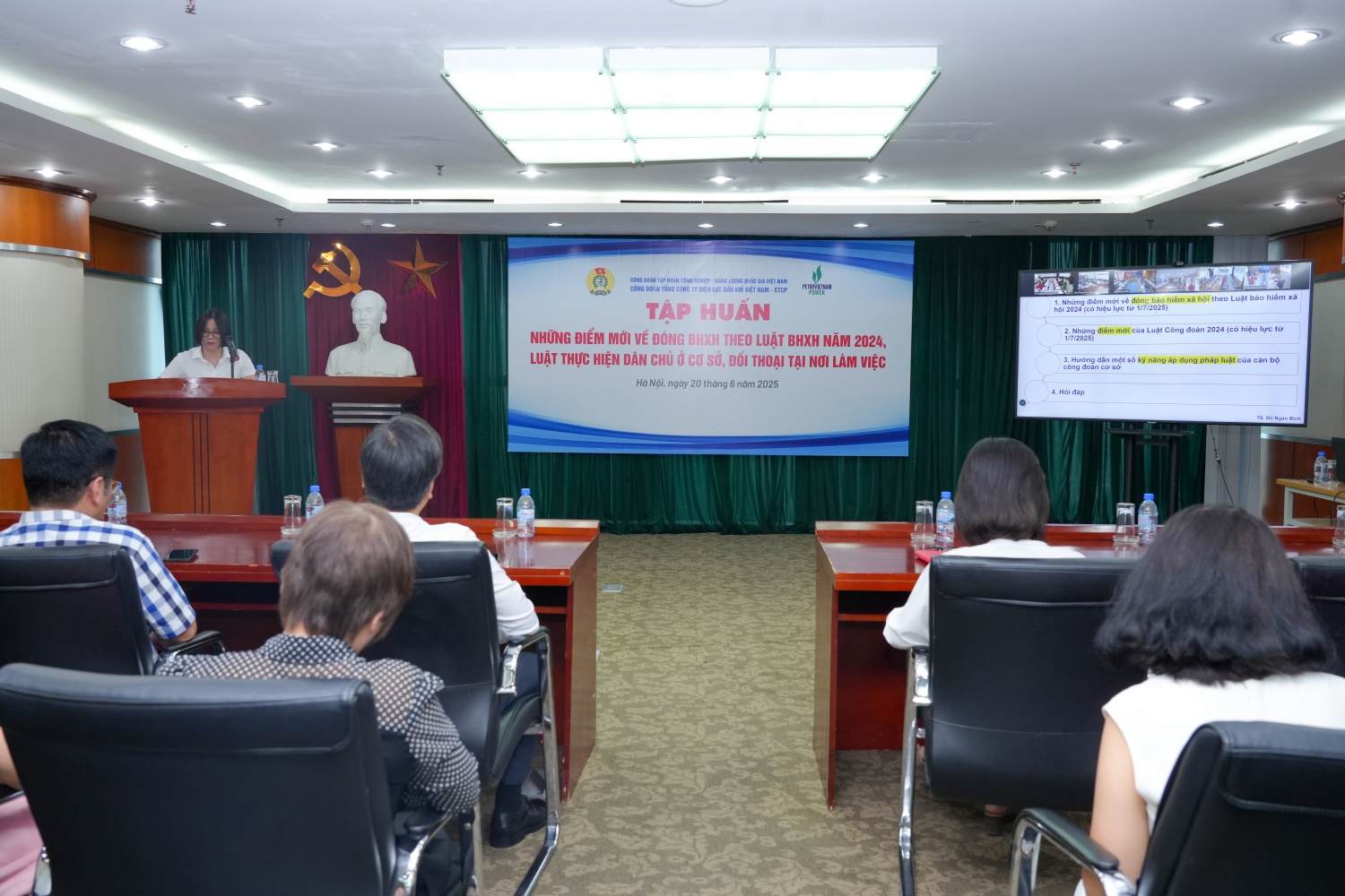 Công đoàn PV Power tổ chức tập huấn nghiệp vụ cho cán bộ công đoàn cơ sở trong tình hình mới Công đoàn PV Power tổ chức tập huấn nghiệp vụ cho cán bộ công đoàn cơ sở trong tình hình mới