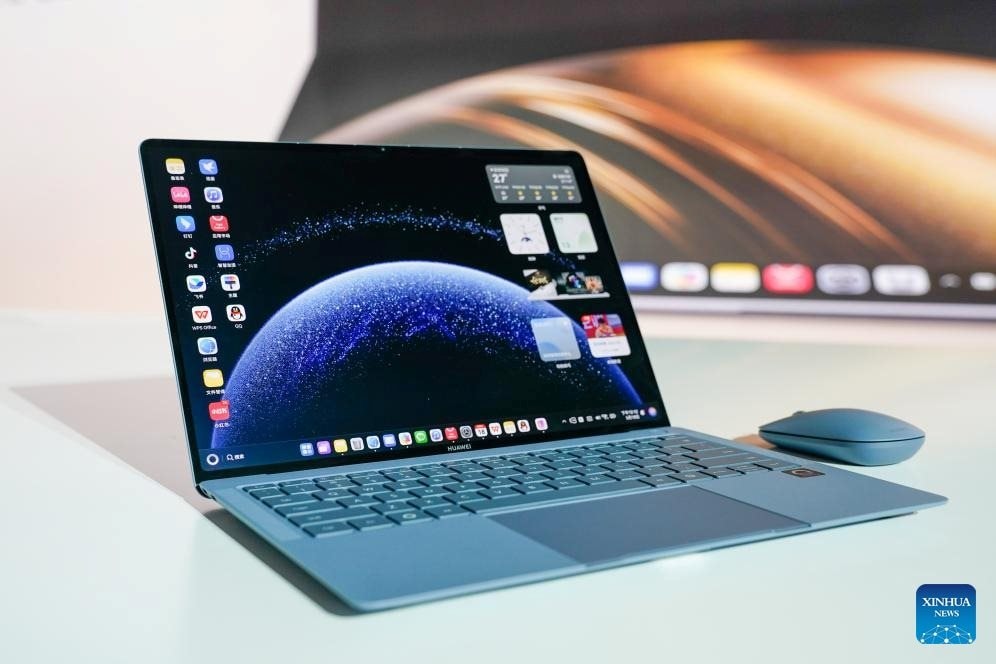 Bẽ bàng dòng laptop gập mới nhất của Huawei: Tưởng sử dụng chip 5nm nhưng hóa ra lại là công nghệ cũ từ 2 năm trước, tụt hậu ít nhất 3 thế hệ so với đối thủ- Ảnh 1.