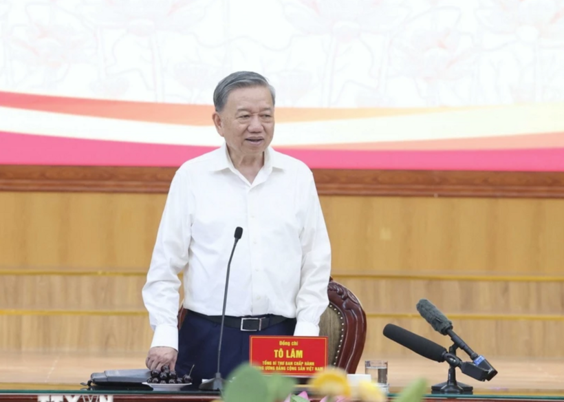 Tổng Bí thư Tô Lâm phát biểu chỉ đạo tại buổi đến thăm, kiểm tra hoạt động của chính quyền địa phương hai cấp tại phường Tây Hồ, thành phố Hà Nội. Ảnh: Thống Nhất/TTXVN