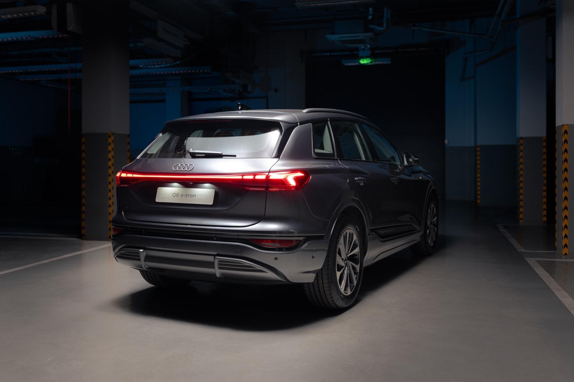 Audi Q6 e-tron có giá bán lẻ xấp xỉ 3,2 tỷ đồng.