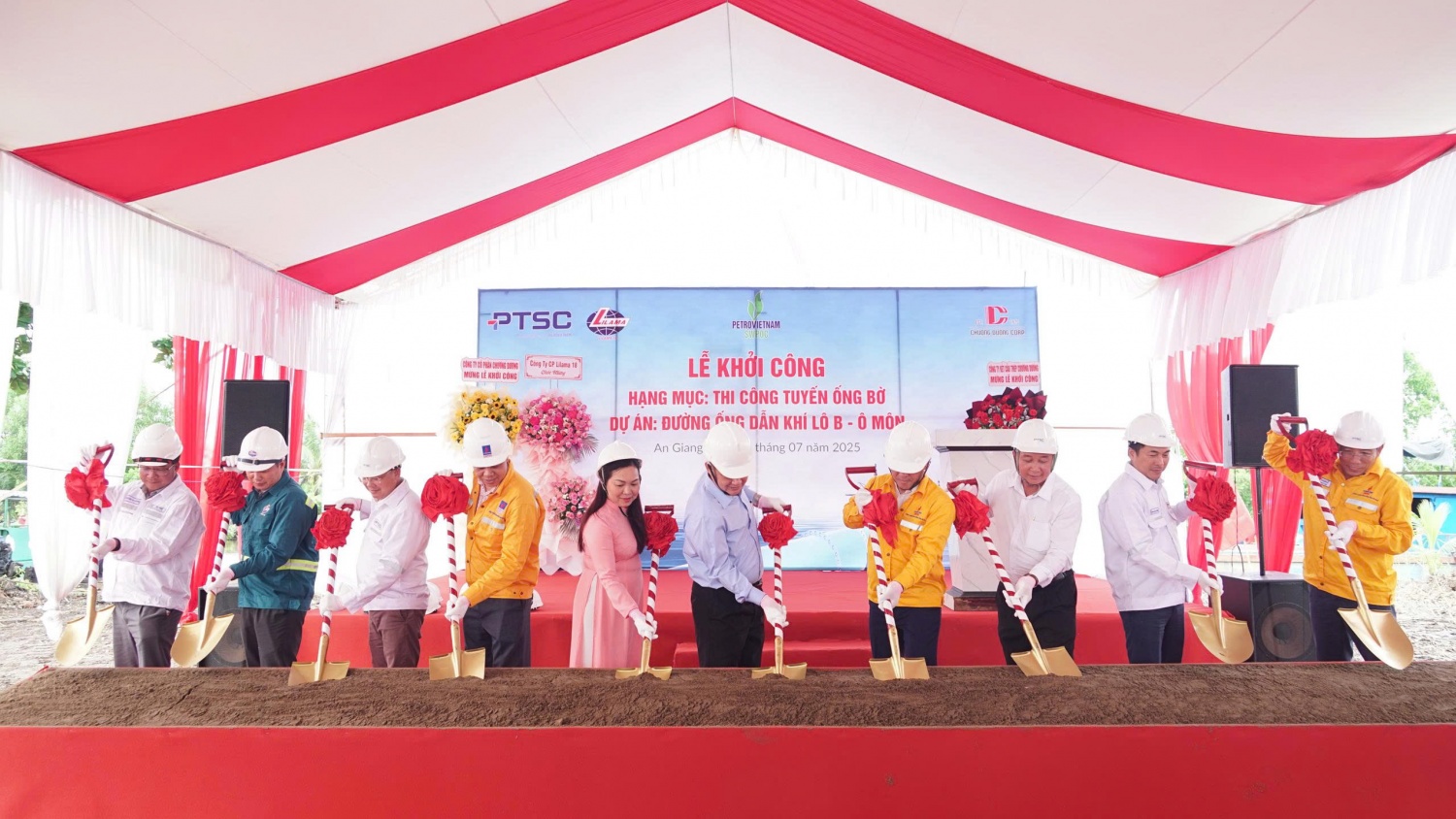 Các sự kiện nổi bật của Petrovietnam trong tuần từ ngày 30/6 đến ngày 6/7/2025 Các sự kiện nổi bật của Petrovietnam trong tuần từ ngày 30/6 đến ngày 6/7/2025