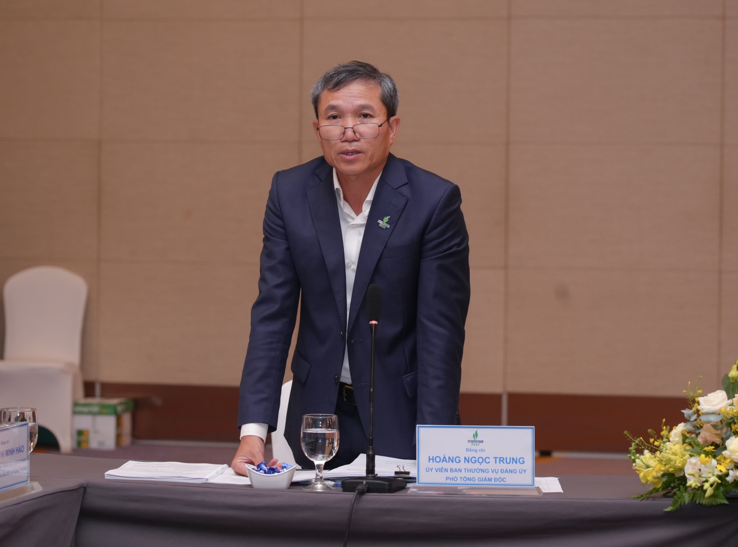 Nâng cao chất lượng đội ngũ cán bộ làm công tác xây dựng Đảng tại PVEP Nâng cao chất lượng đội ngũ cán bộ làm công tác xây dựng Đảng tại PVEP