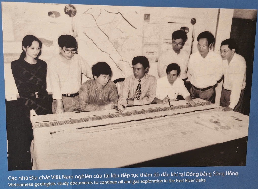 Khu lưu niệm Dầu khí - Kỳ 2: Dòng chảy ký ức qua những tư liệu và hình ảnh lịch sử Khu lưu niệm Dầu khí - Kỳ 2: Dòng chảy ký ức qua những tư liệu và hình ảnh lịch sử