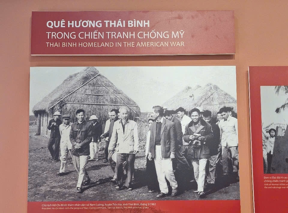 Khu lưu niệm Dầu khí - Kỳ 2: Dòng chảy ký ức qua những tư liệu và hình ảnh lịch sử Khu lưu niệm Dầu khí - Kỳ 2: Dòng chảy ký ức qua những tư liệu và hình ảnh lịch sử