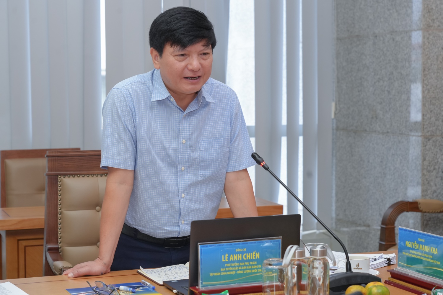 Nâng cao hiệu quả công tác tuyên truyền, giáo dục chính trị, tư tưởng, pháp luật trong NLĐ Petrovietnam Nâng cao hiệu quả công tác tuyên truyền, giáo dục chính trị, tư tưởng, pháp luật trong NLĐ Petrovietnam