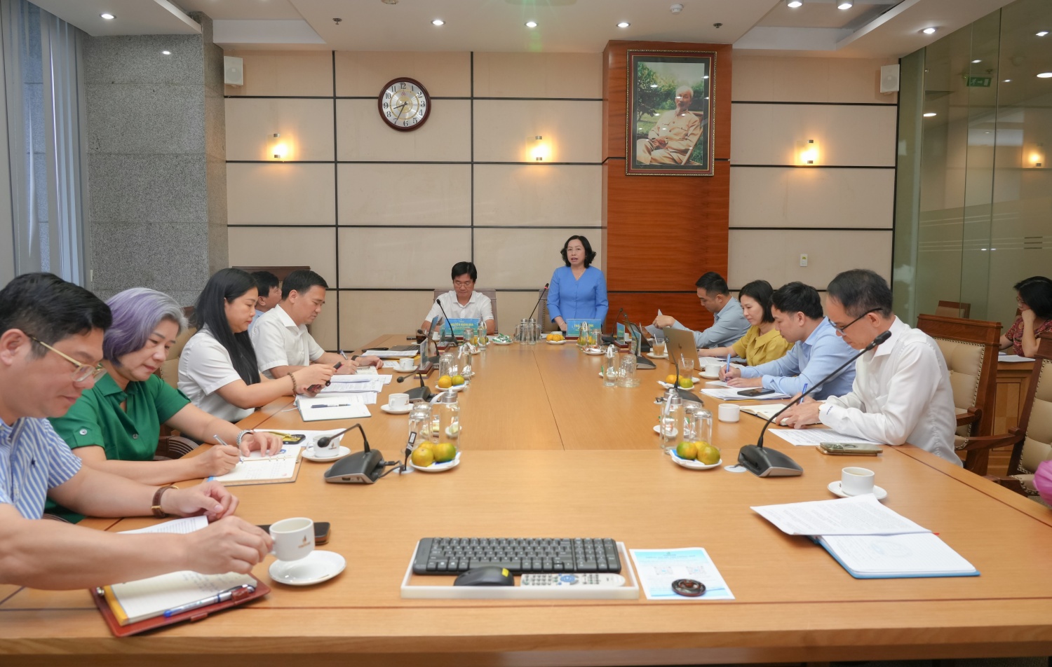 Nâng cao hiệu quả công tác tuyên truyền giáo dục chính trị, tư tưởng, phát luật trong NLĐ Petrovietnam Nâng cao hiệu quả công tác tuyên truyền giáo dục chính trị, tư tưởng, phát luật trong NLĐ Petrovietnam