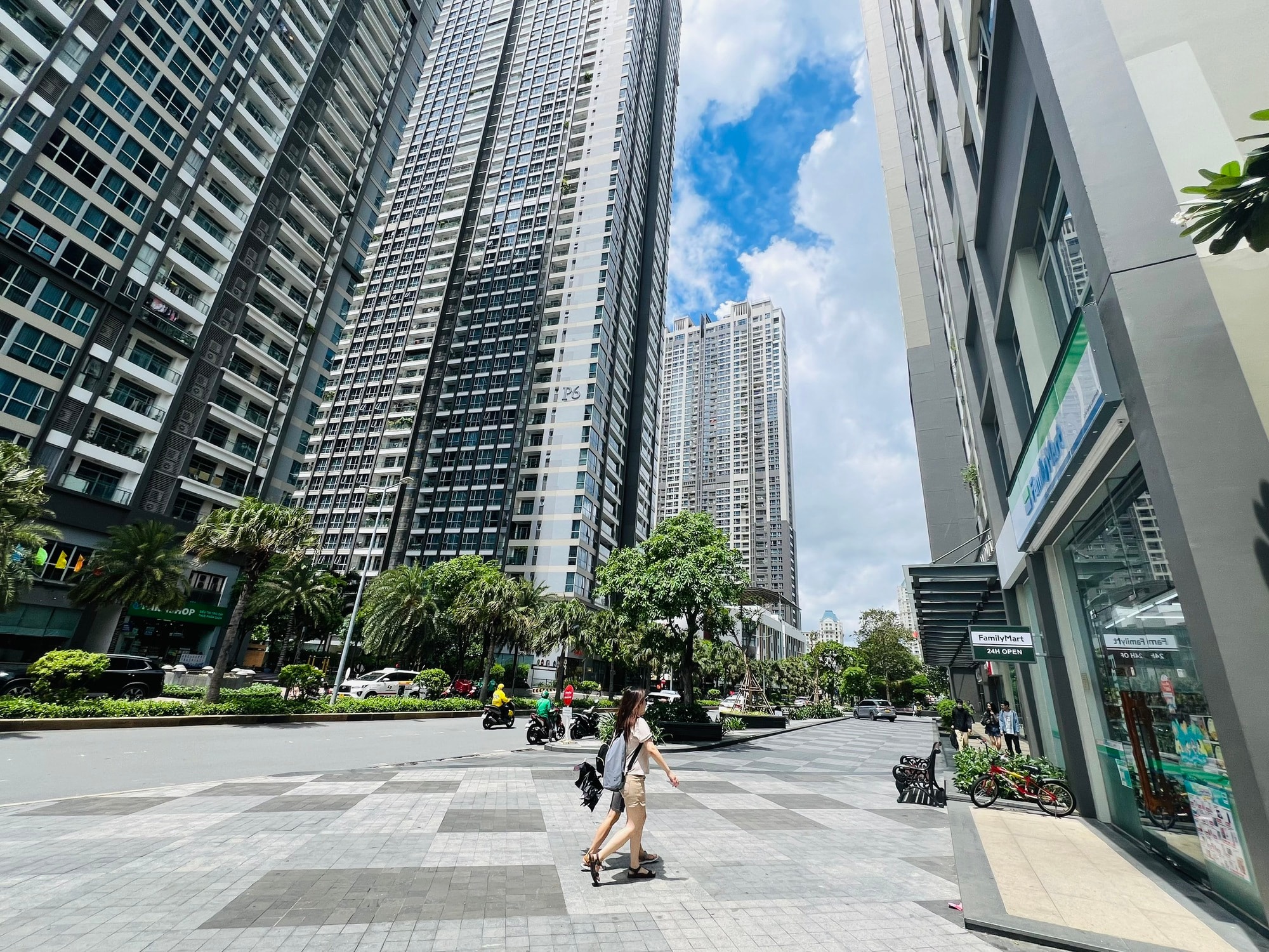 Nhu cầu bất động sản Hà Nội đang 'lùi một bước'. (Ảnh: CPTL)