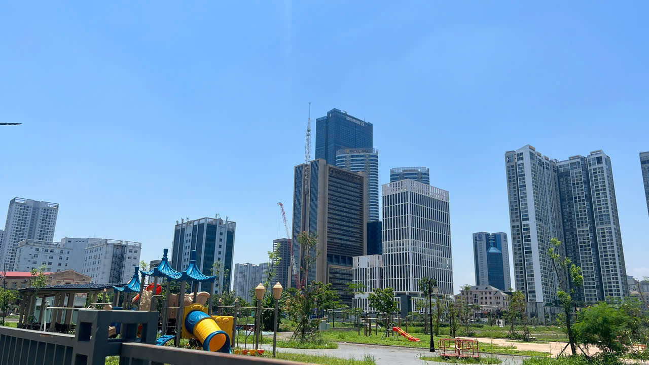 Loạt ch&iacute;nh s&aacute;ch mới kỳ vọng sẽ th&uacute;c đẩy tiến độ triển khai dự &aacute;n. Ảnh: Thu Hiền