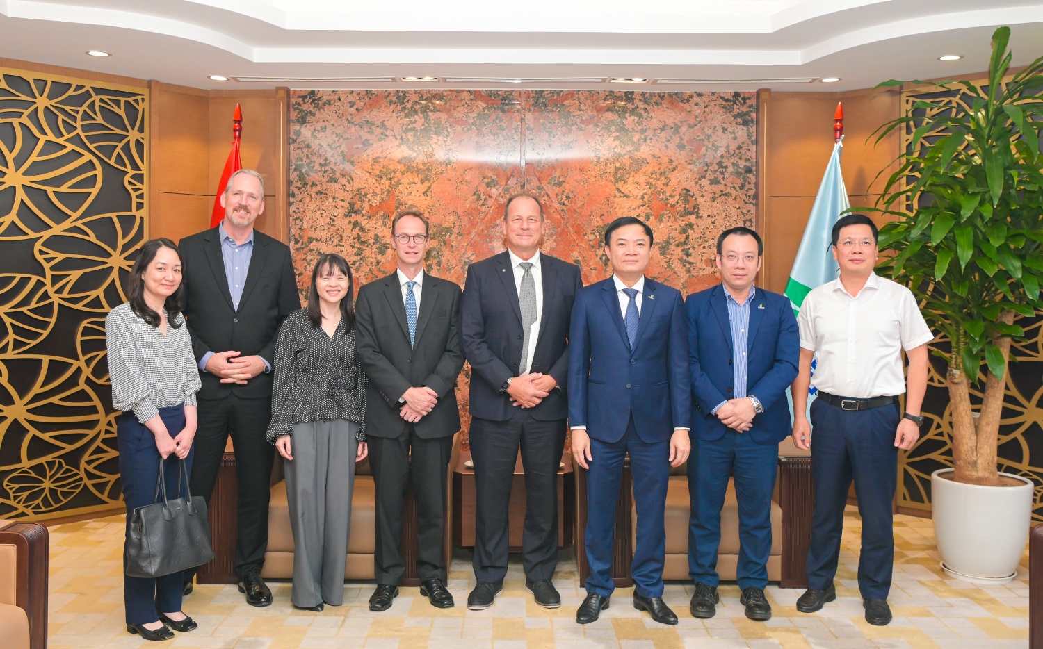 Petrovietnam làm việc với đoàn công tác Công ty Jadestone Energy (JSE) Petrovietnam làm việc với đoàn công tác Công ty Jadestone Energy (JSE)