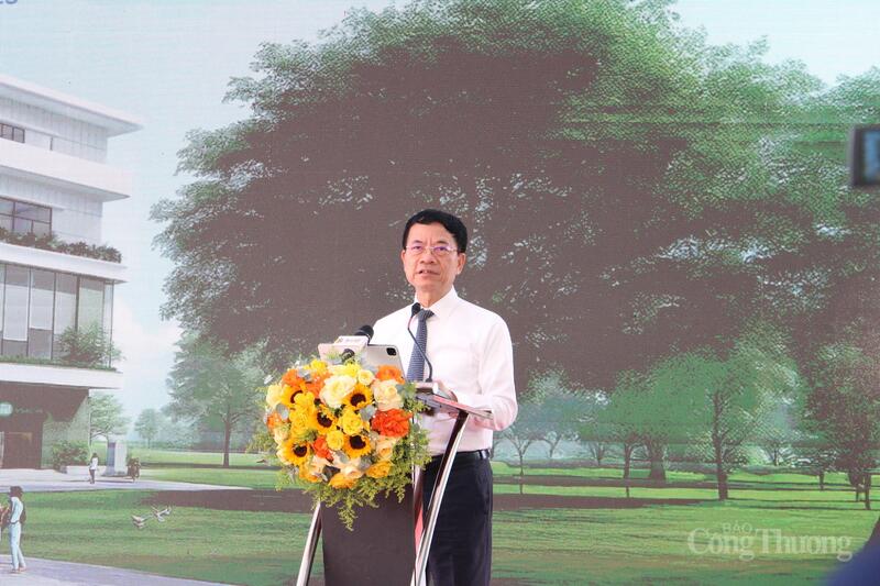 Ông Nguyễn Mạnh Hùng, Bộ trưởng Bộ Khoa học và Công nghệ