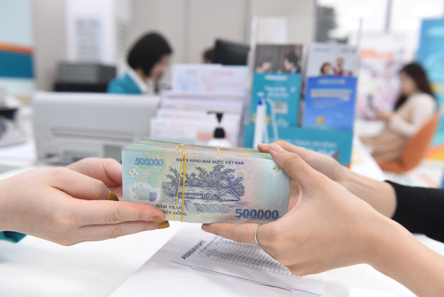 Một ngân hàng vừa tăng lãi suất tiết kiệm 6 tháng lên cao hàng đầu hệ thống- Ảnh 1. Một ngân hàng vừa tăng lãi suất tiết kiệm 6 tháng lên cao hàng đầu hệ thống- Ảnh 1.