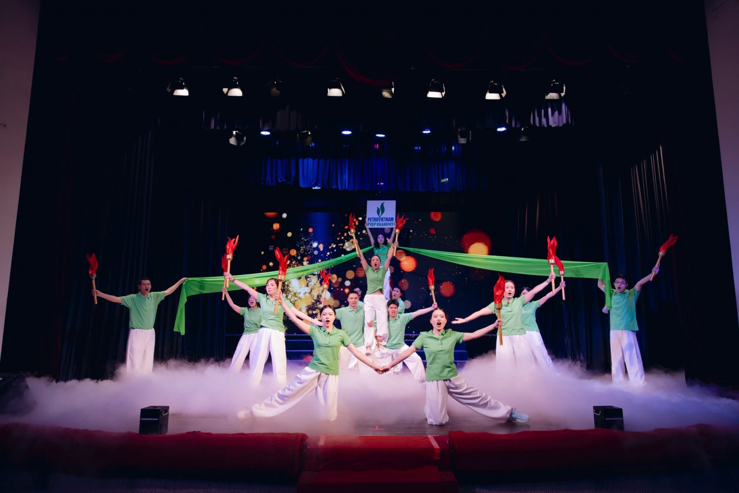 Hội diễn Văn nghệ PVEP 2025: Hành trình vươn ra biển lớn, gắn kết trái tim người lao động