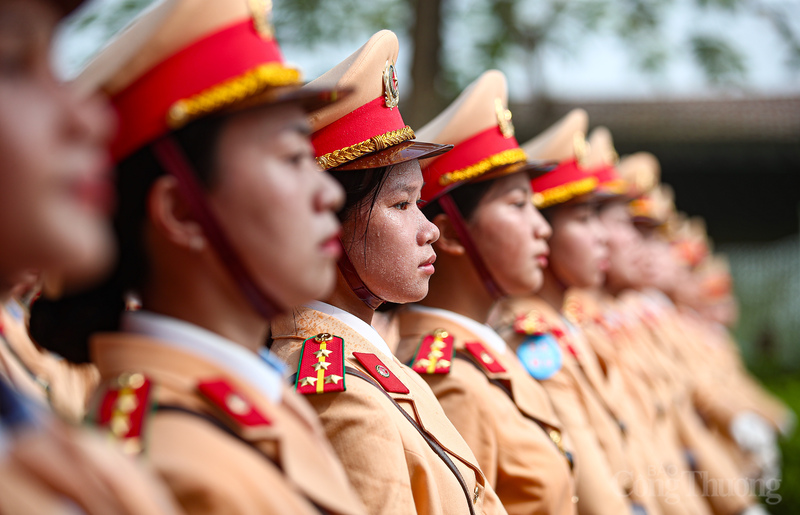 Nhưng những khó khăn đó không làm nhụt ý chí của cán bộ, chiến sĩ