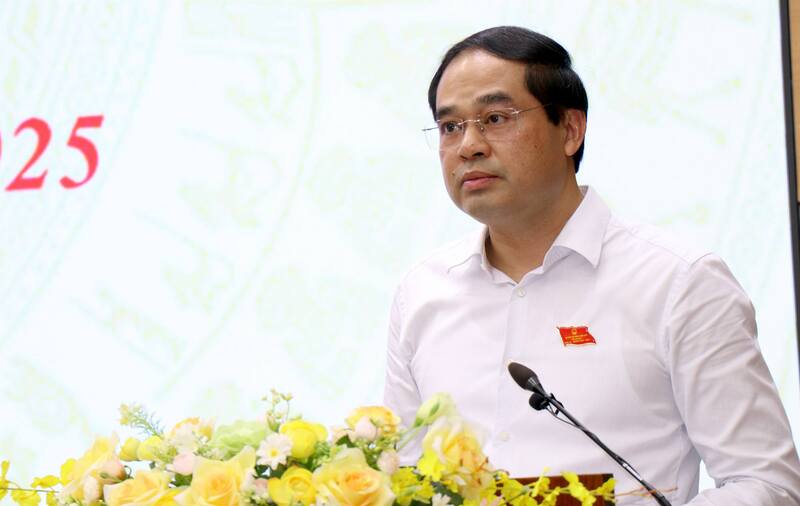 Đồng chí Trịnh Xuân Trường - Bí thư Tỉnh ủy, Chủ tịch HĐND tỉnh phát biểu tại kỳ họp. Ảnh: Laocai.gov.vn