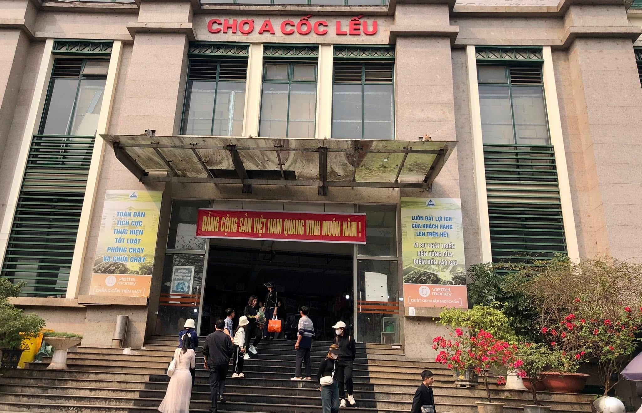 chợ A Cốc Lếu Lào Cai