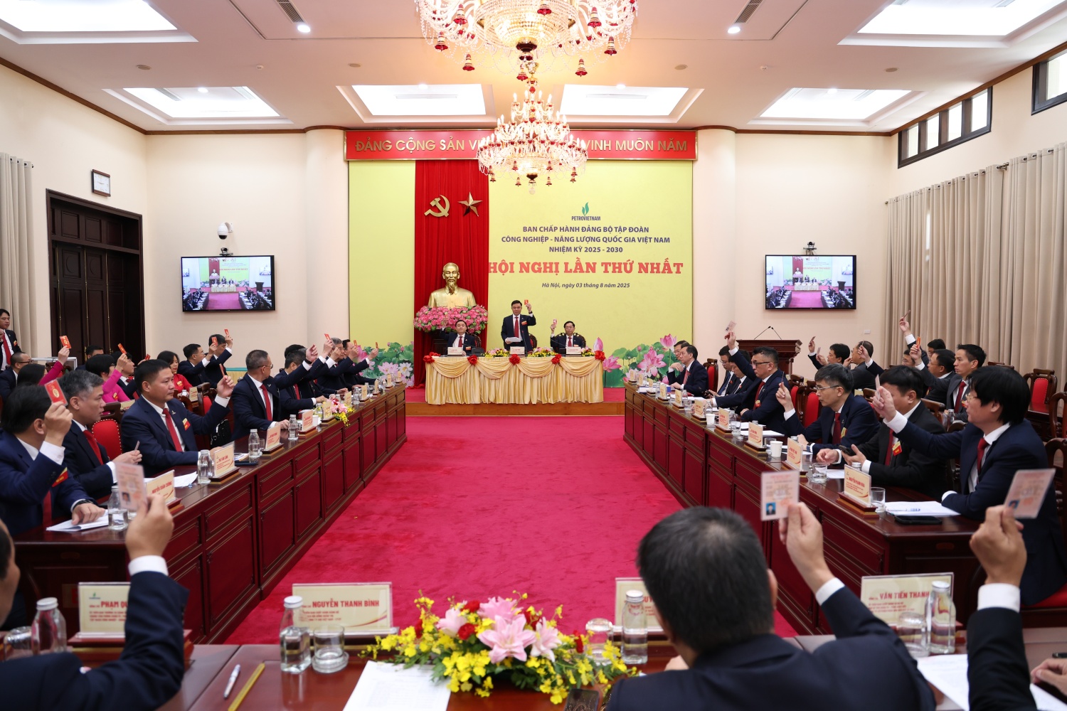 Hội nghị Ban Chấp hành Đảng bộ Petrovietnam lần thứ I nhiệm kỳ 2025-2030 Hội nghị Ban Chấp hành Đảng bộ Petrovietnam lần thứ I nhiệm kỳ 2025-2030