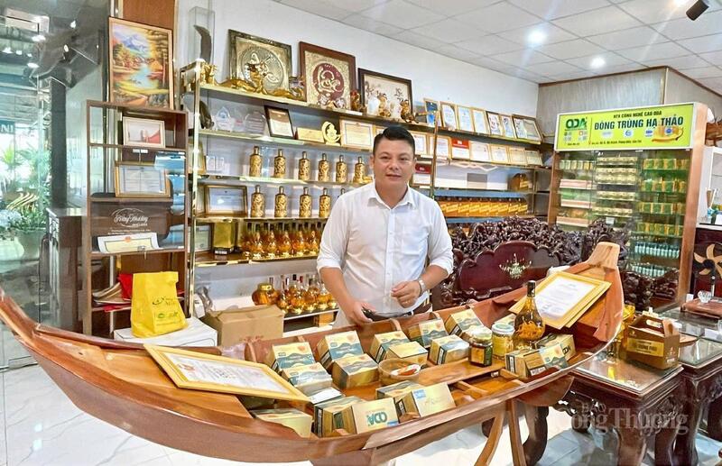 Các sản phẩm OCOP được trưng bày tại Công ty đông trùng hạ thảo AGRIMUSH.