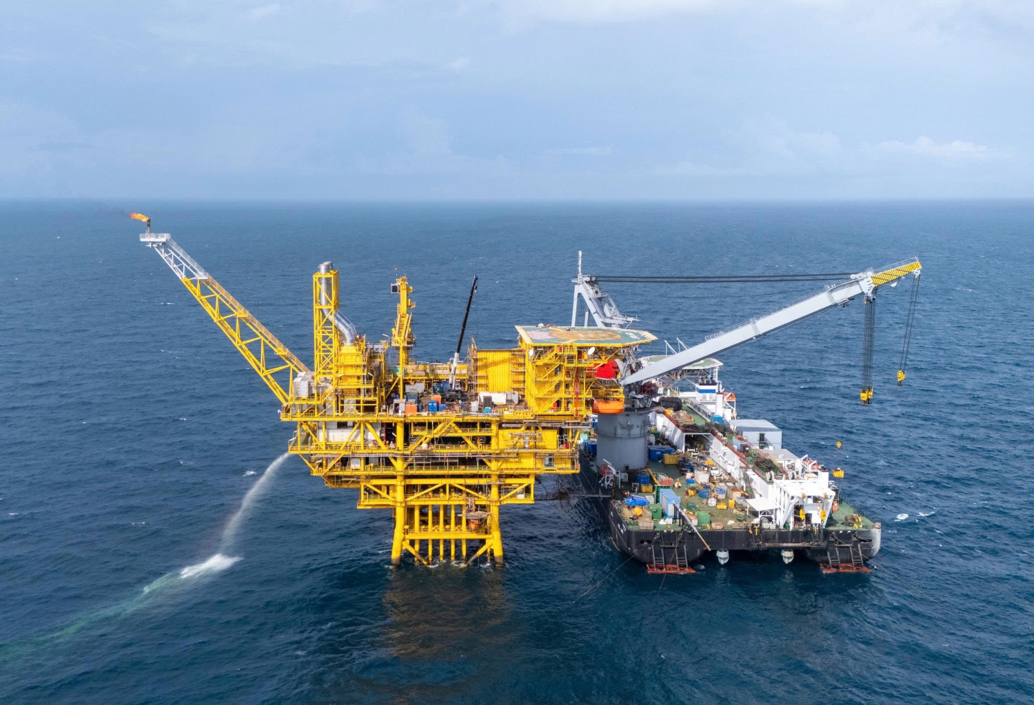 Đảng bộ Vietsovpetro được vinh danh tại Đại hội đại biểu Đảng bộ Petrovietnam lần thứ IV, nhiệm kỳ 2025-2030 Đảng bộ Vietsovpetro được vinh danh tại Đại hội đại biểu Đảng bộ Petrovietnam lần thứ IV, nhiệm kỳ 2025-2030