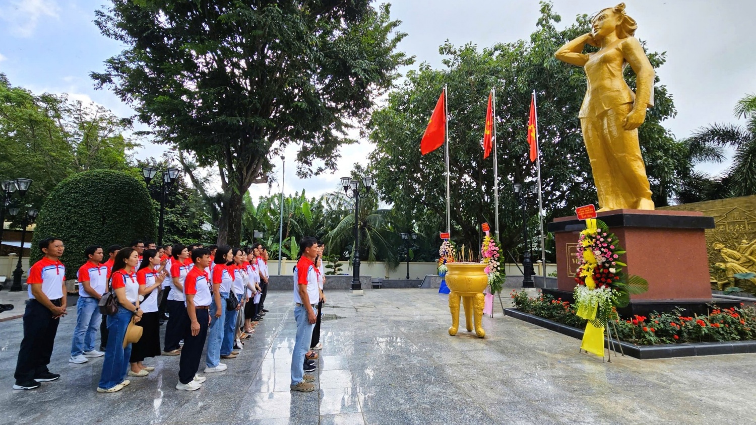 PV GAS VUNG TAU: Hành trình về nguồn tiếp lửa truyền thống gắn kết PV GAS VUNG TAU: Hành trình về nguồn tiếp lửa truyền thống gắn kết
