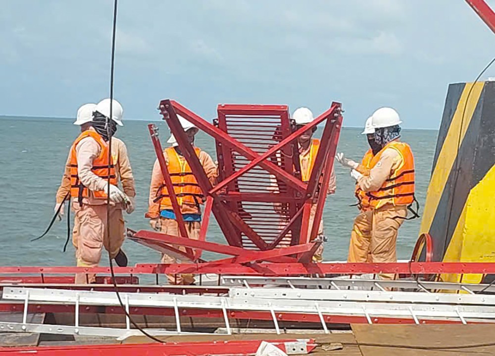 EVNNPT tăng cường lực lượng, tiếp sức dự án cấp điện lưới quốc gia cho Côn Đảo EVNNPT tăng cường lực lượng, tiếp sức dự án cấp điện lưới quốc gia cho Côn Đảo