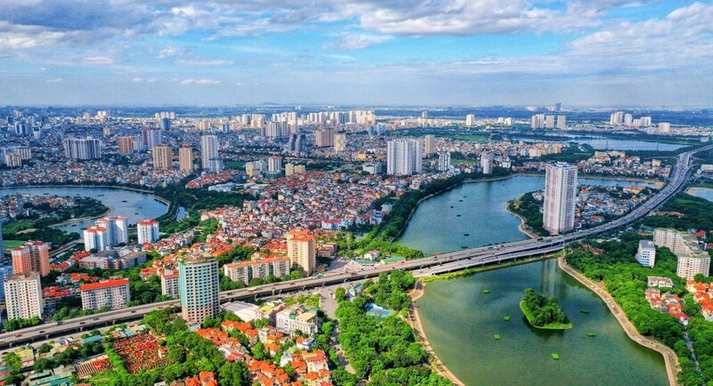 Hạ tầng giao thông đô thị của Hà Nội ngày càng đồng bộ, hiện đại. Ảnh: Thanh Hà