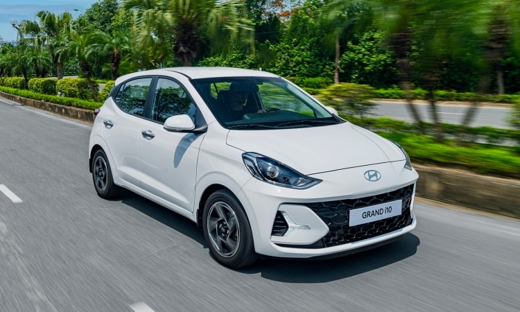 Hyundai i10: giá lăn bánh 8/2025, TSKT, đánh giá chi tiết