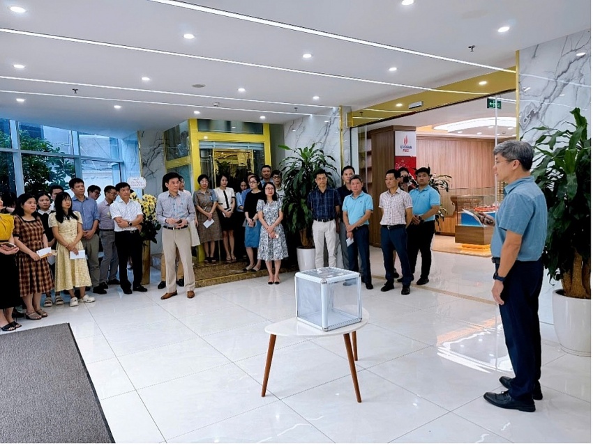 Toàn Petrovietnam lan tỏa yêu thương, sẻ chia cùng đồng bào vùng lũ các tỉnh phía Bắc Toàn Petrovietnam lan tỏa yêu thương, sẻ chia cùng đồng bào vùng lũ các tỉnh phía Bắc