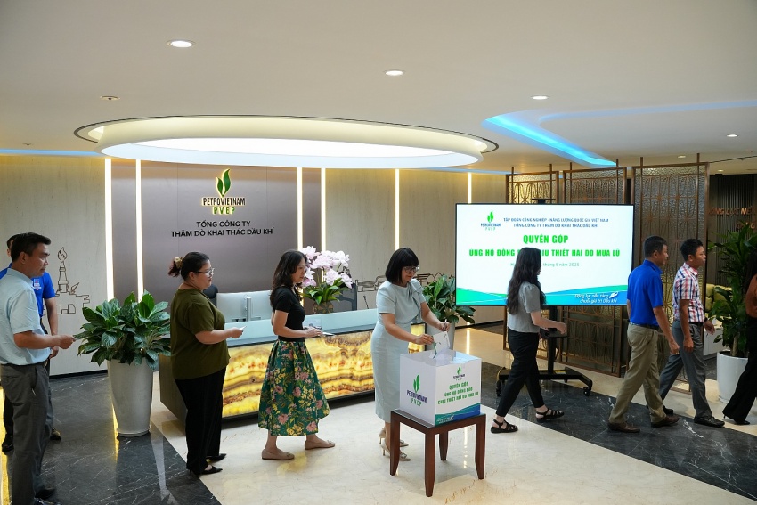 Toàn Petrovietnam lan tỏa yêu thương, sẻ chia cùng đồng bào vùng lũ các tỉnh phía Bắc Toàn Petrovietnam lan tỏa yêu thương, sẻ chia cùng đồng bào vùng lũ các tỉnh phía Bắc
