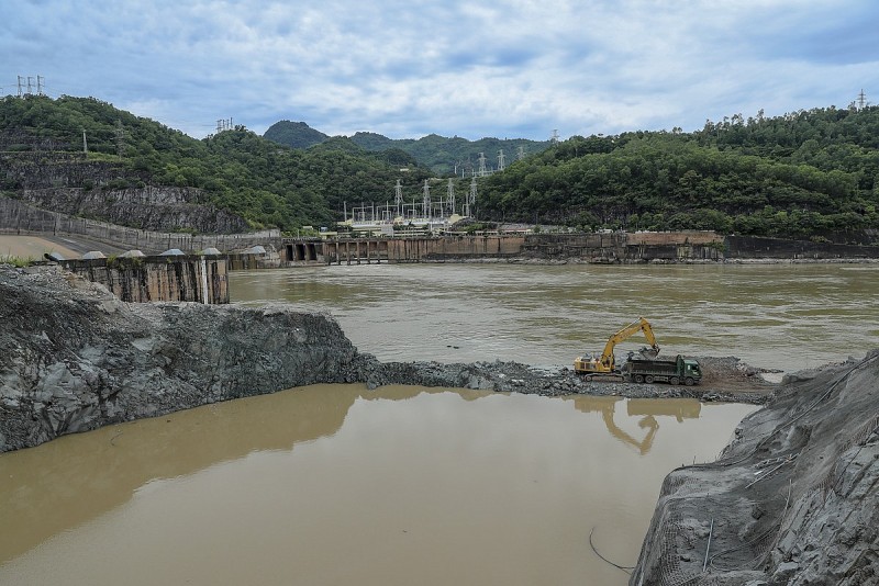 Dự án mở rộng Thủy điện Hòa Bình - Từ nghiên cứu, thi công, đến vận hành tổ máy 1 Dự án mở rộng Thủy điện Hòa Bình - Từ nghiên cứu, thi công, đến vận hành tổ máy 1