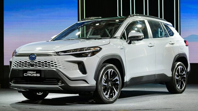 Toyota Corolla Cross HEV (Hybrid) 2025 sắp về Việt Nam