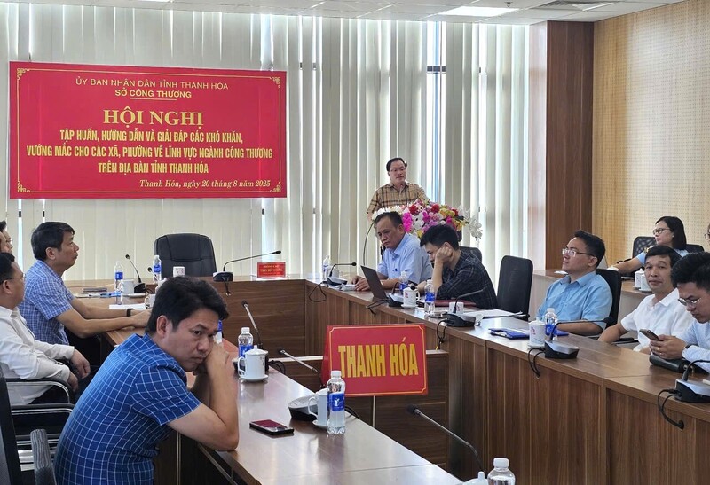 Ông Trần Đức Lương, Phó Giám đốc Sở Công Thương Thanh Hóa phát biểu khai mạc hội nghị