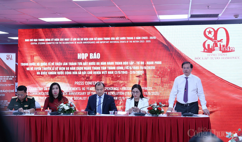 Họp báo trong nước và quốc tế về Triển lãm Thành tựu đất nước và tuyên truyền Lễ kỷ niệm 80 năm Quốc khánh 2/9. Ảnh: Nam Nguyễn