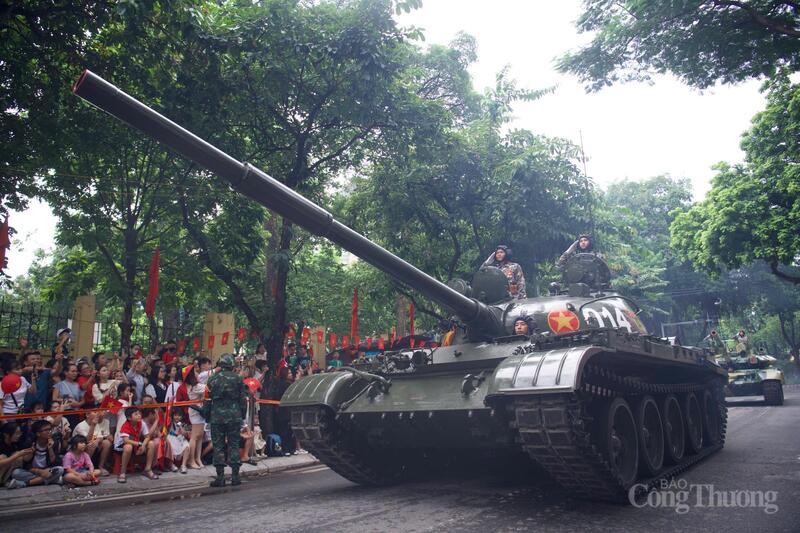 Sẵn sàng cho tổng hợp luyện diễu binh, diễu hành kỷ niệm Quốc khánh 2/9 - 13