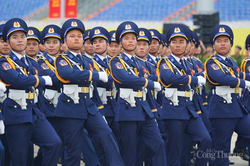 Sẵn sàng cho tổng hợp luyện diễu binh, diễu hành kỷ niệm Quốc khánh 2/9 - 10