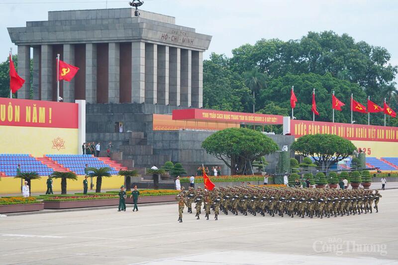 Trong buổi tổng hợp luyện tối nay 24/8, tương tự buổi tổng hợp luyện đầu tiên tại Quảng trường Ba Đình hôm 21/8