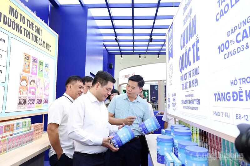 Không gian trưng bày các sản phẩm của các doanh nghiệp ngành Công Thương.