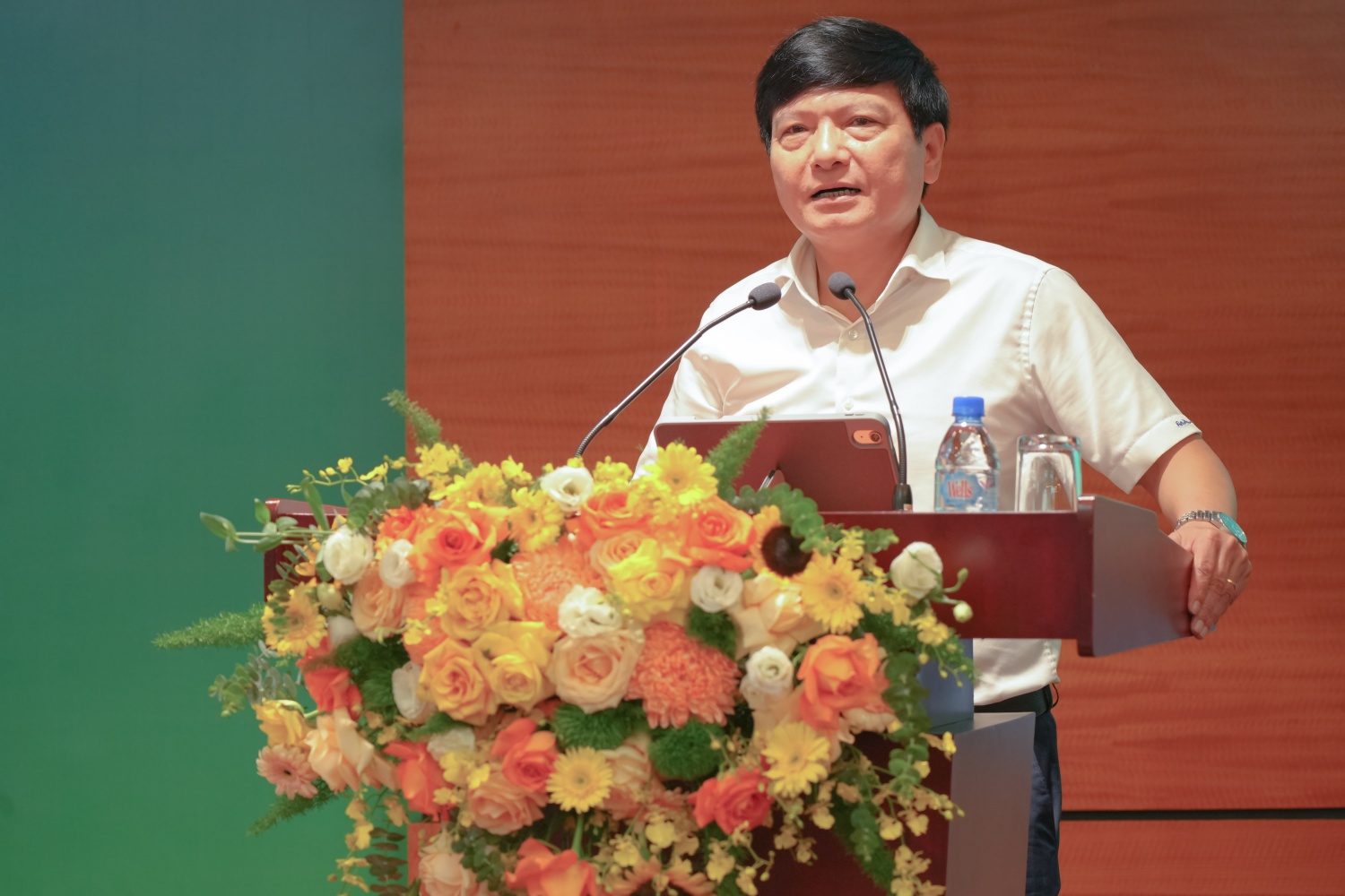 Petrovietnam khai giảng lớp bồi dưỡng lý luận chính trị cho đảng viên mới tại Hà Nội