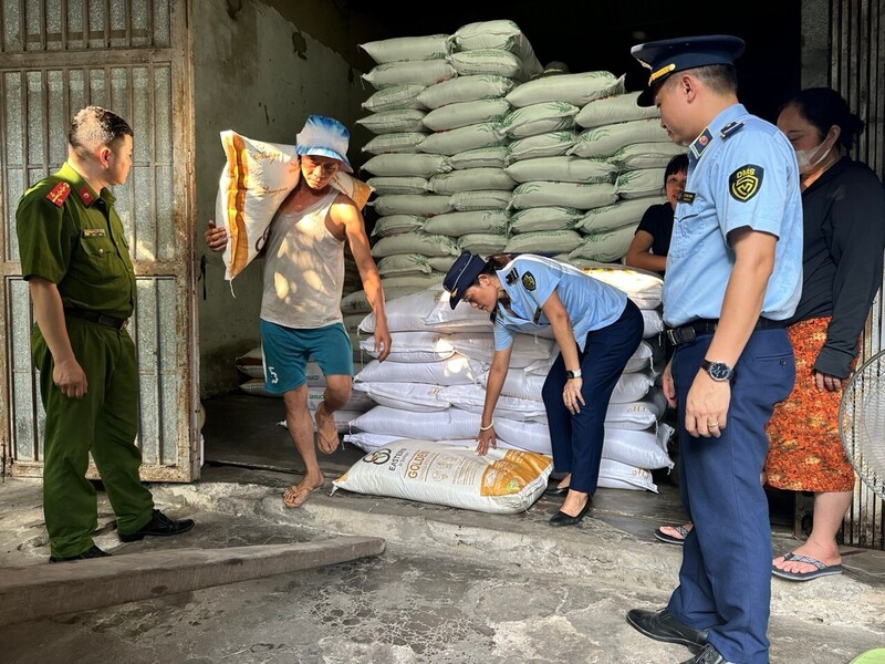 Bộ Công Thương tăng cường các giải pháp ngăn chặn tình trạng nhập lậu đường (Ảnh: Cục Quản lý và Phát triển thị trường trong nước)