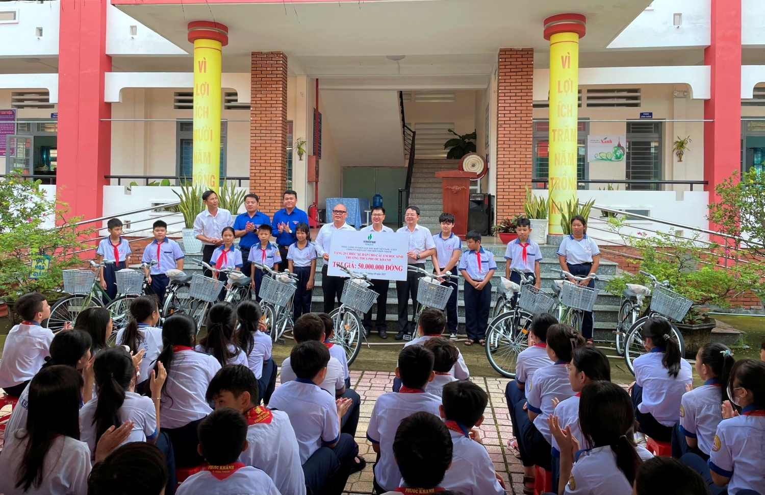 PV Power NT tặng 20 xe đạp cho học sinh nghèo vượt khó tại Đồng Nai PV Power NT tặng 20 xe đạp cho học sinh nghèo vượt khó tại Đồng Nai