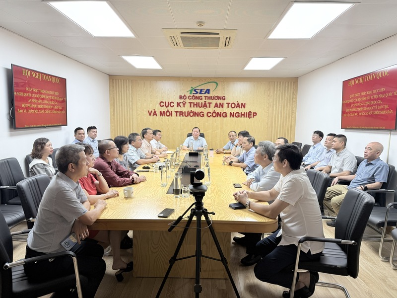 Hội nghị tại điểm cầu Cục Kỹ thuật an toàn và Môi trường công nghiệp