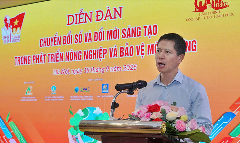 Ông Nguyễn Minh Tiến - Giám đốc Trung tâm Xúc tiến thương mại và Nông nghiệp phát biểu tại diễn đàn.