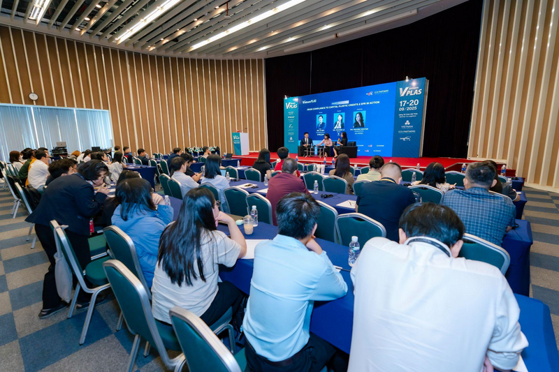 Lãnh đạo ngành nhựa và các doanh nghiệp quốc tế tham dự Hội thảo tại Triển lãm Quốc tế Ngành Nhựa & Cao su Việt Nam 2025