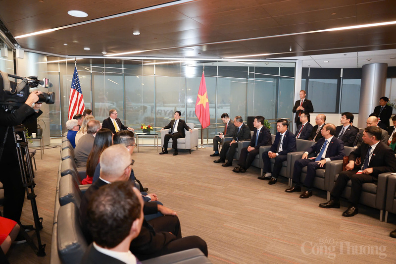 Khẳng định hai bên còn tiềm năng lớn để mở rộng hợp tác trên nhiều lĩnh vực, Chủ tịch nước Lương Cường đề nghị hai bên cần duy trì đà hợp tác thông qua tăng cường trao đổi đoàn, tiếp xúc các cấp; tạo thuận lợi cho thương mại, đầu tư.