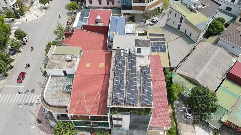 Công tác tuyên truyền, hướng dẫn được chú trọng giúp người dân và doanh nghiệp tiếp cận chính sách mới, hiểu rõ quy định, thủ tục. Ảnh: Trọng Tùng