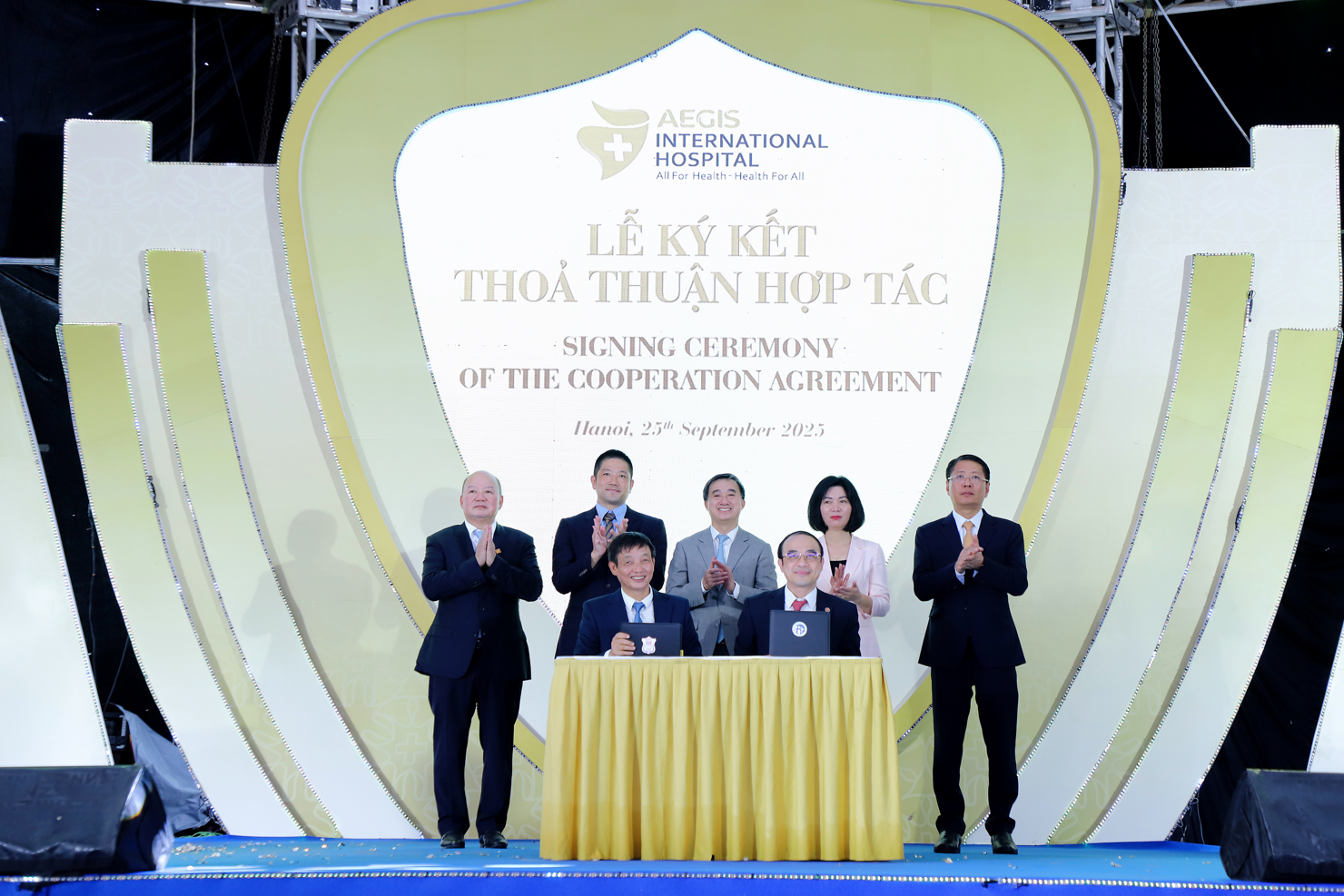 Bệnh viện AEGIS k&yacute; kết hợp t&aacute;c nghi&ecirc;n cứu, đ&agrave;o tạo v&agrave; chuyển giao c&ocirc;ng nghệ với nhiều đối t&aacute;c uy t&iacute;n.