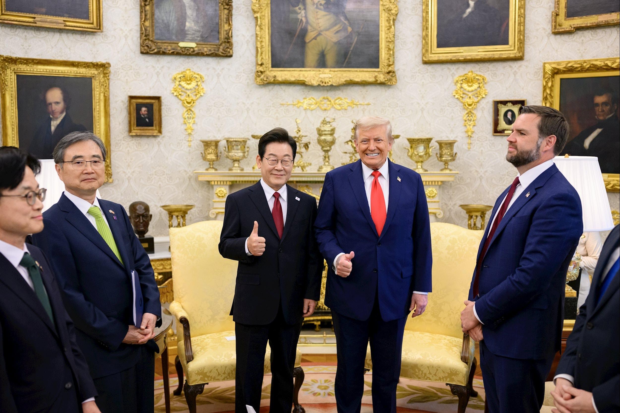 Quan hệ với Trung Quốc, Triểu Tiên là hai vấn đề được nhắc đến trong cuộc gặp tại Nhà Trắng hôm 25/8 giữa Tổng thống Mỹ Donald Trump và Tổng thống Hàn Quốc Lee Jae Myung. Ảnh: WH