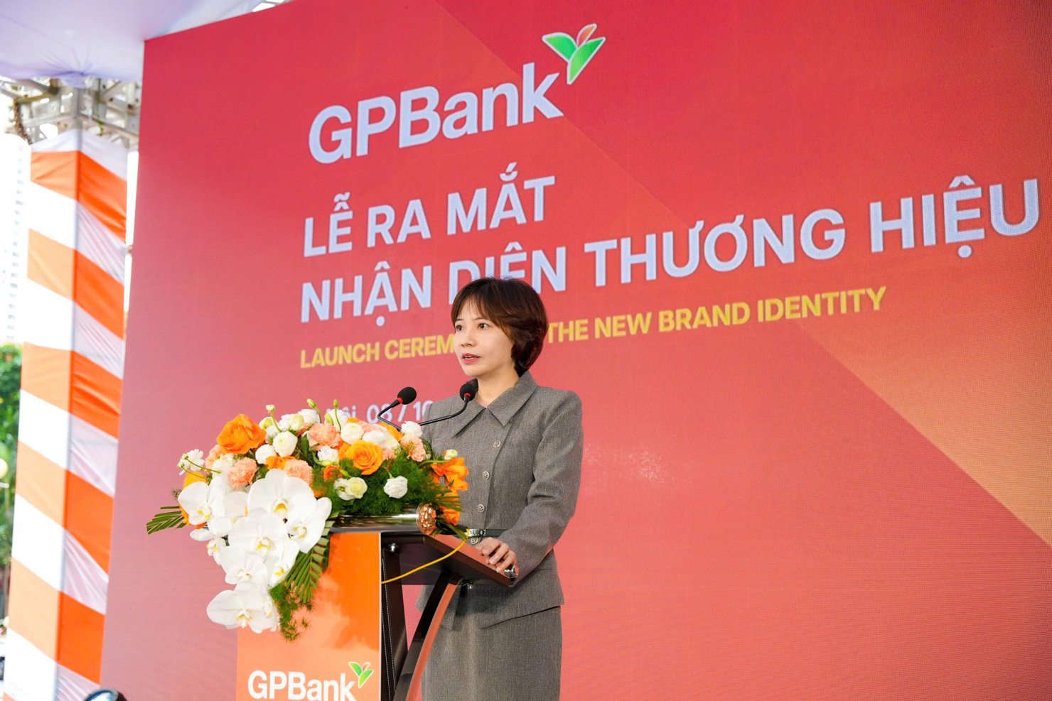 B&agrave; Phạm Thị Nhung - Chủ tịch HĐTV Ng&acirc;n h&agrave;ng TM TNHH MTV Kỷ Nguy&ecirc;n Thịnh Vượng.
