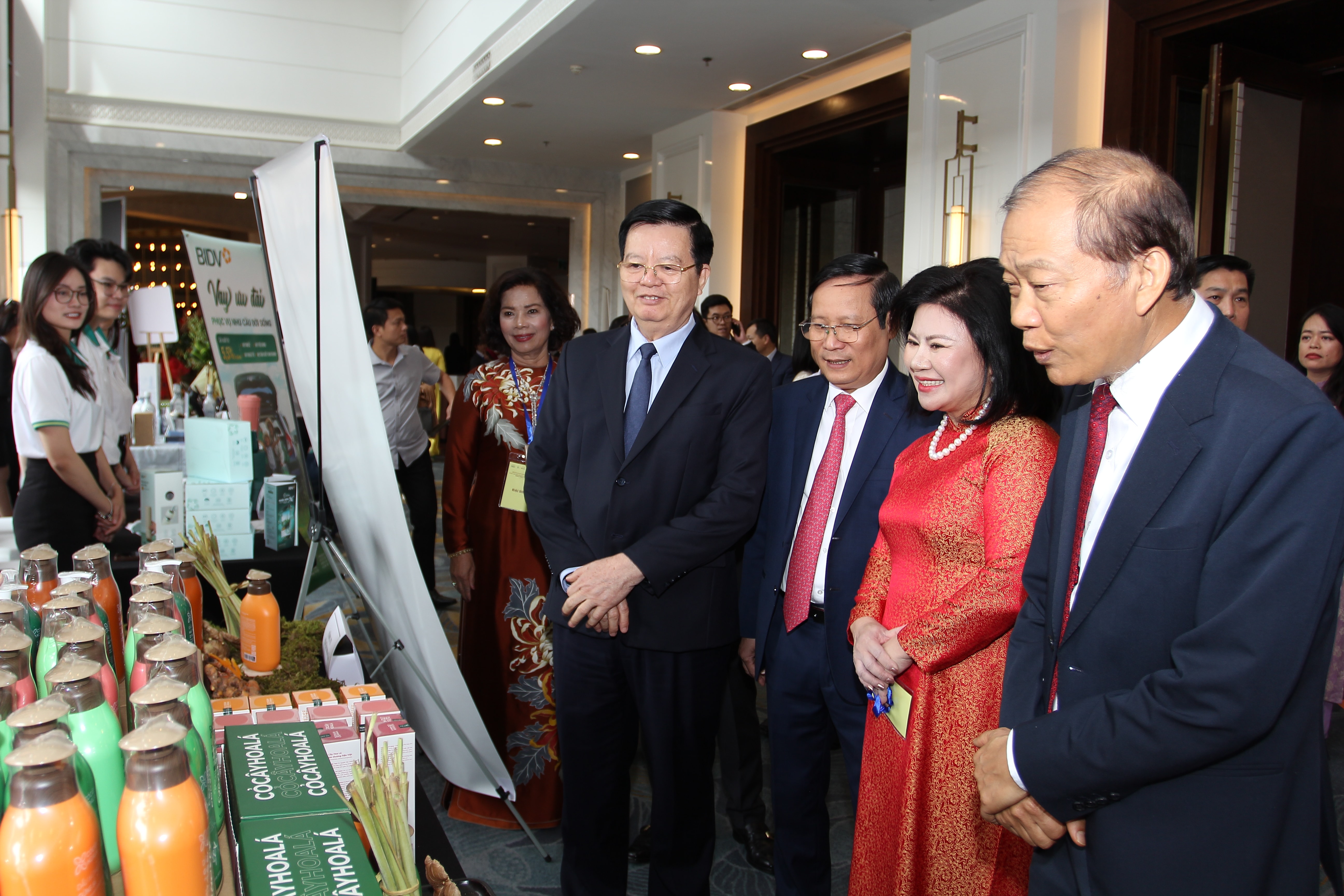 Chủ tịch Hanel tại Lễ trao giải Bông hồng vàng 2025